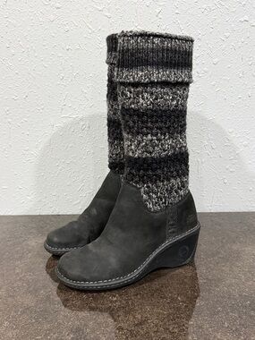 UGG Women's Cresthaven Boot Size 7 Wedge Heel Black Nubuck Gray Knit Pull On